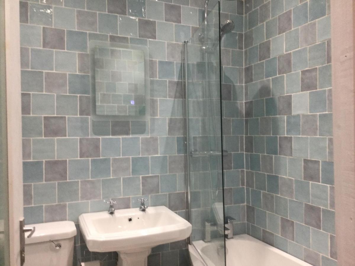 Guest house Tdm Bachelot Lettings Ltd London
