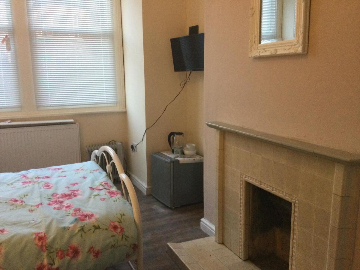 Tdm Bachelot Lettings Ltd Guest house London