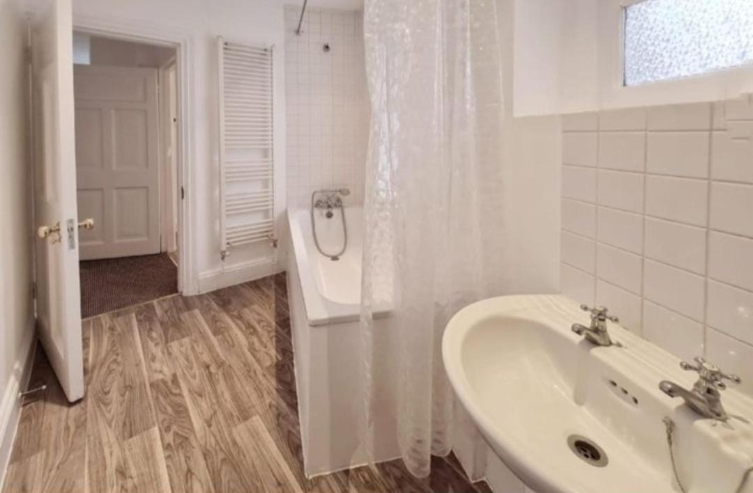 Private Double Bedroom In King's Cross St Pancras Londra