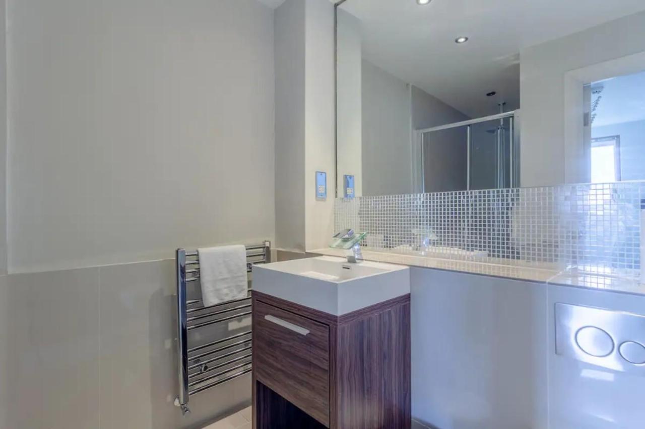 Lägenhet Bright And Spacious 1 Bedroom Flat In Notting Hill London