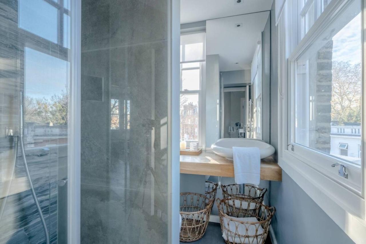 Modern And Luxurious 2 Bedroom Flat - Barons Court Appartement