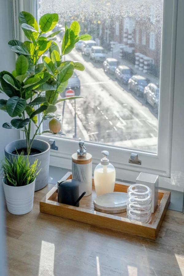 Modern And Luxurious 2 Bedroom Flat - Barons Court Appartement