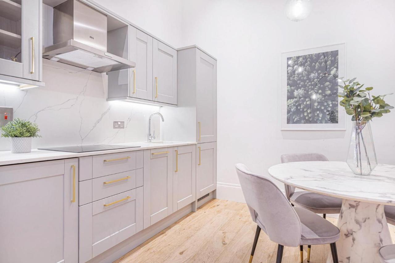 Royal Kensington - Premium 2 Bed *