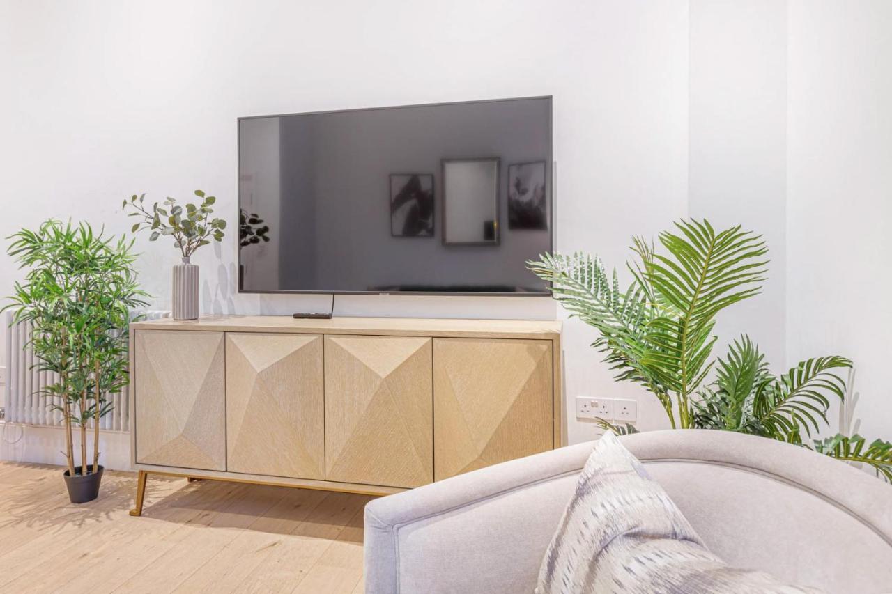 Royal Kensington - Premium 2 Bed * London