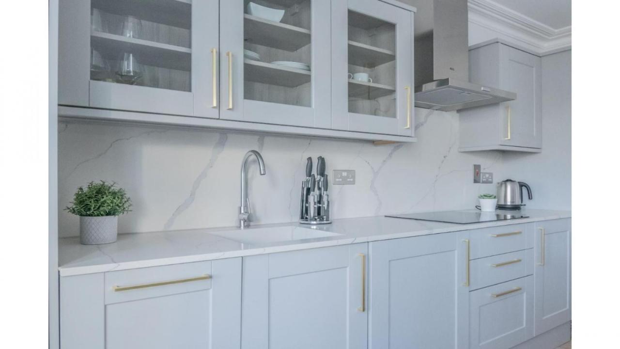 Royal Kensington - Premium 2 Bed *