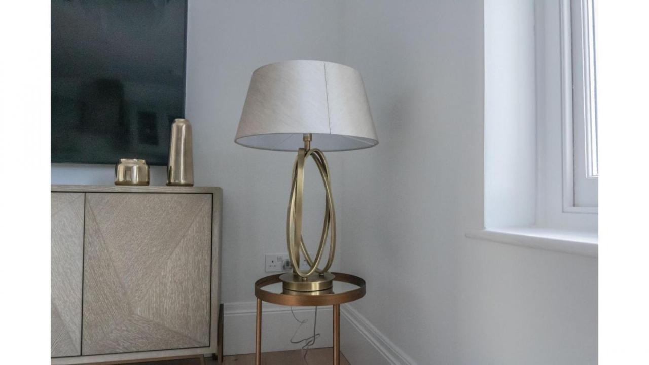 Royal Kensington - Premium 2 Bed