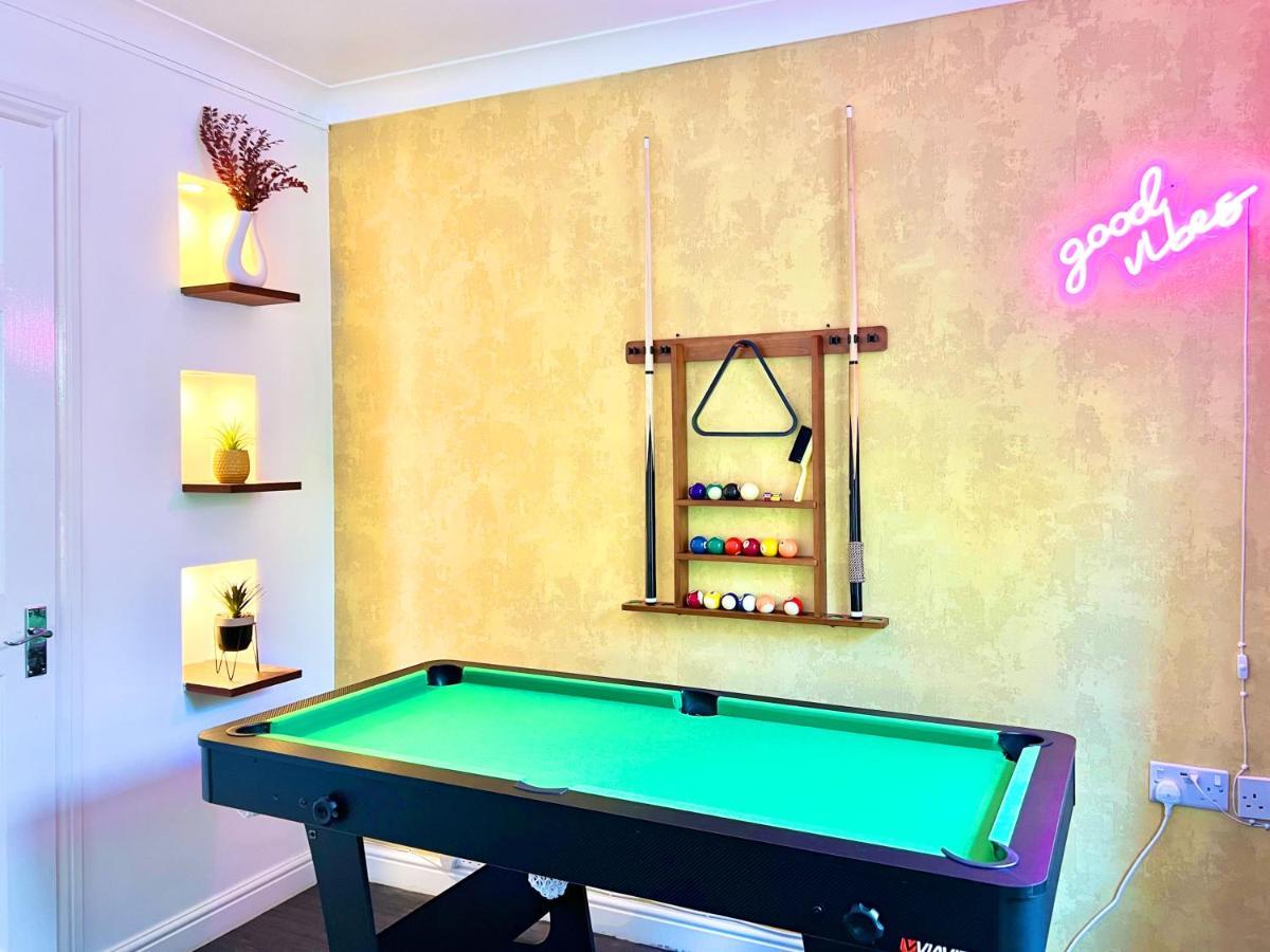 Apartment Last-minute Offers L Exclusive Deals On 2 Double Bedrooms - Weekly & Monthly - Sleeps 6 Lhofin Short Lets & Serviced *