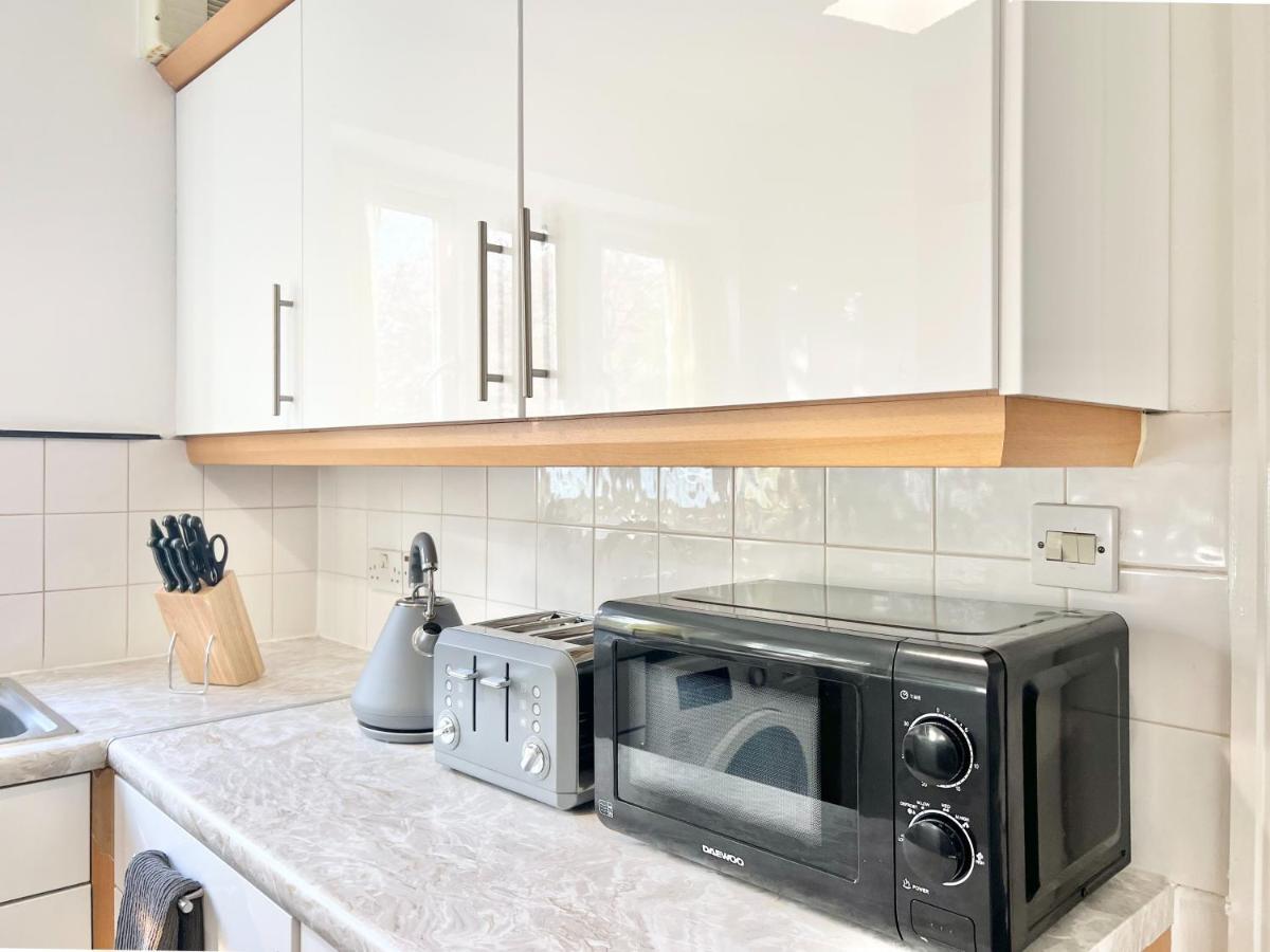 Last-minute Specials L Exclusive Deals On 2 Double Bedrooms - Weekly & Monthly - Sleeps 6 Lhofin Short Lets & Serviced Londres