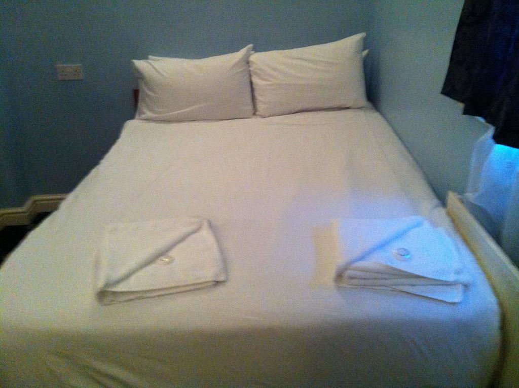 Hartley Hotel 2*