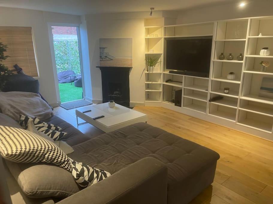 Appartement Spacious 2 Bedroom In The Heart Of Soho. Londres