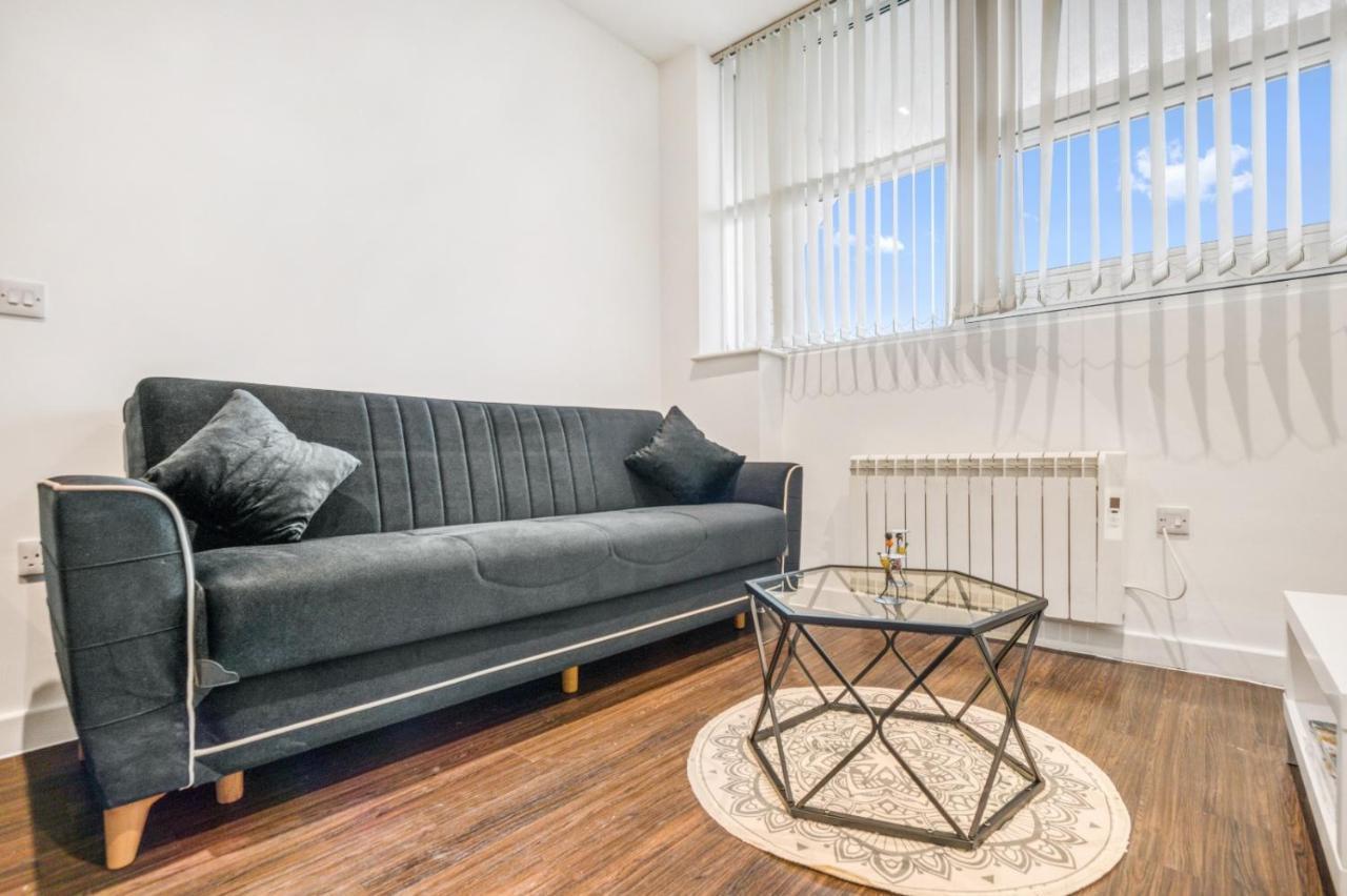 Fantastic 1 Bed By Heathrow Airport Lejlighed London
