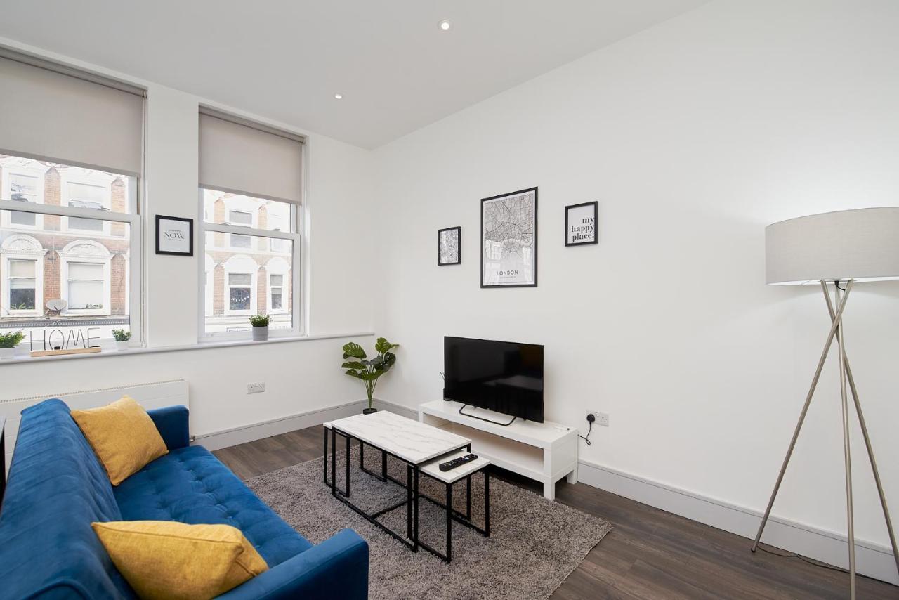 High Spec 2 Bed W/parking Available Apartment