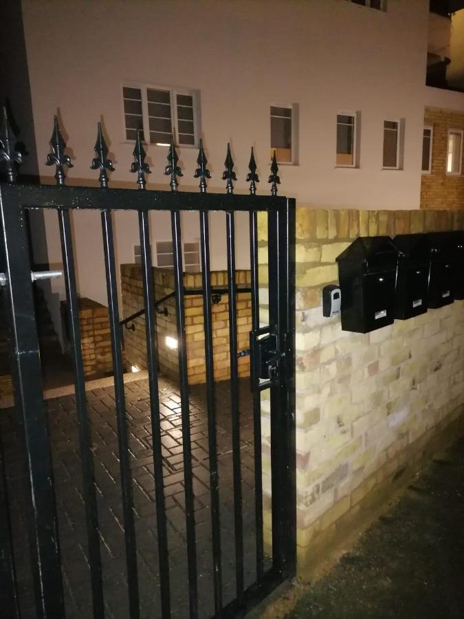 Hemans 0.8 Leilighet London
