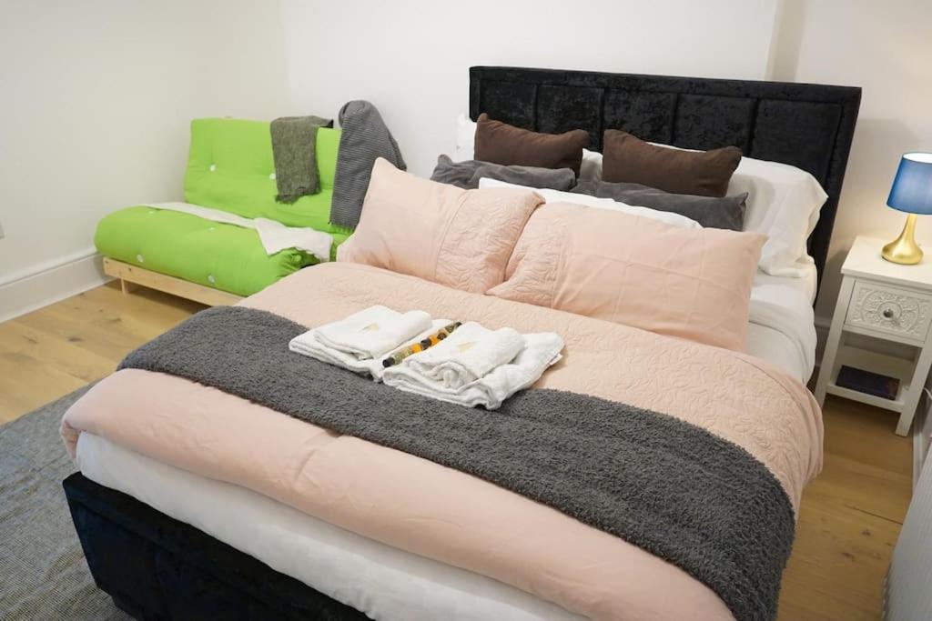 3 Bed 2 Bath Apartment
