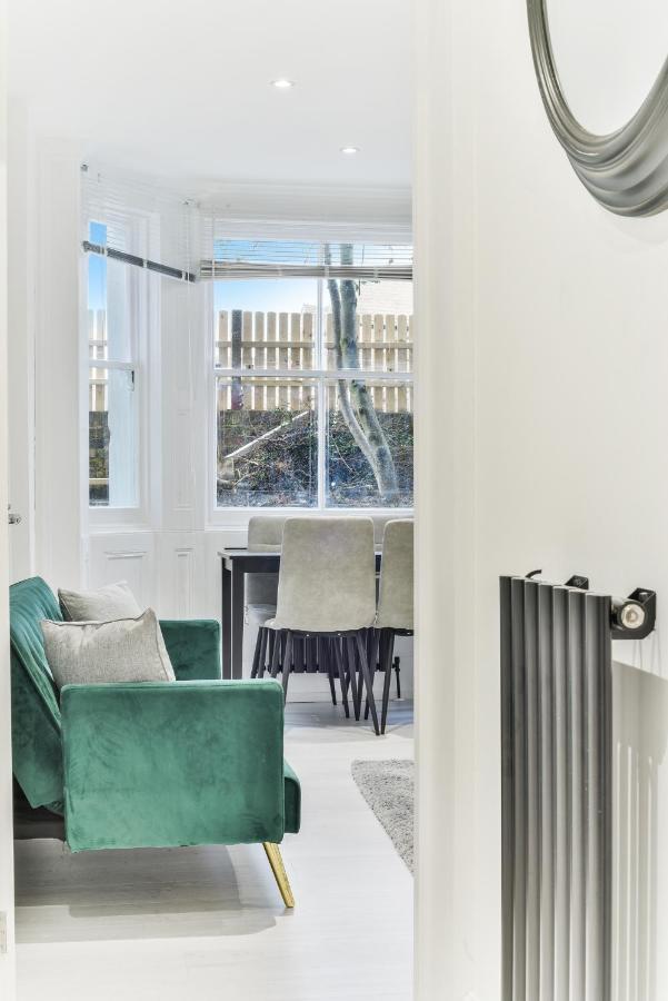 Amazing 2 Bed Clapham North Leilighet