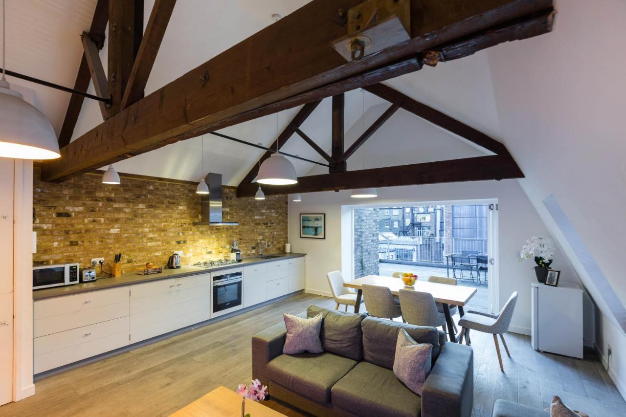 Urban Chic - Rathbone Apartment