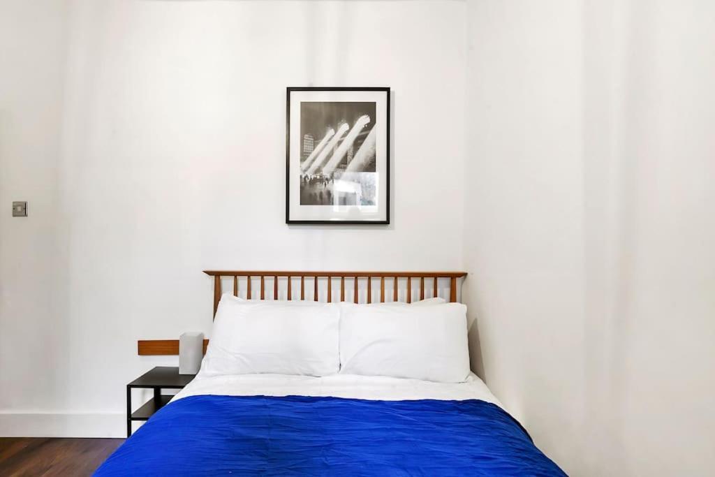 2 Bed Garden Flat Leyton Village Lägenhet *