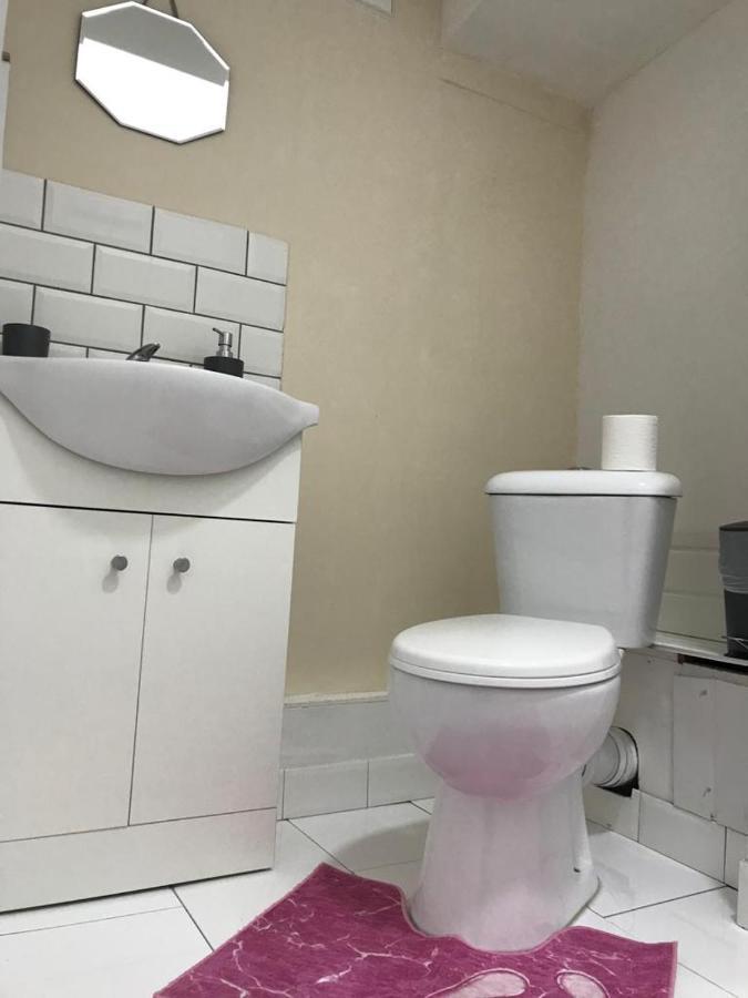 Fabulous Flat In Heart Of London