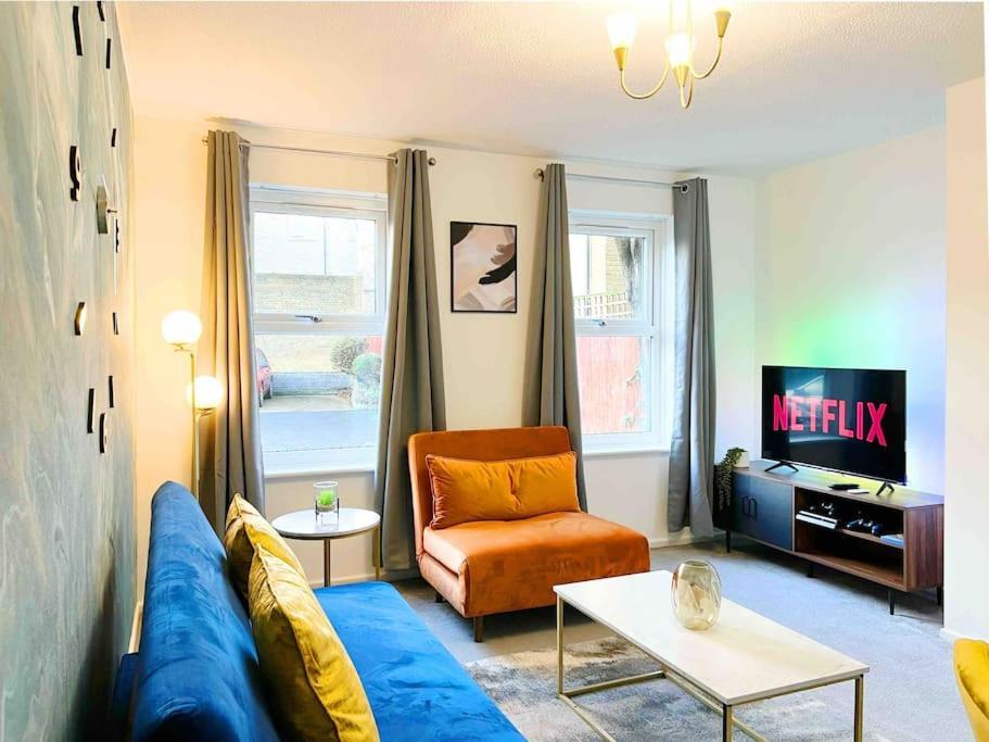 Free Parking - Business Or Relocation - Weekly Or Monthly - 4 Guests By Hofin Stays Short Lets & Serviced London