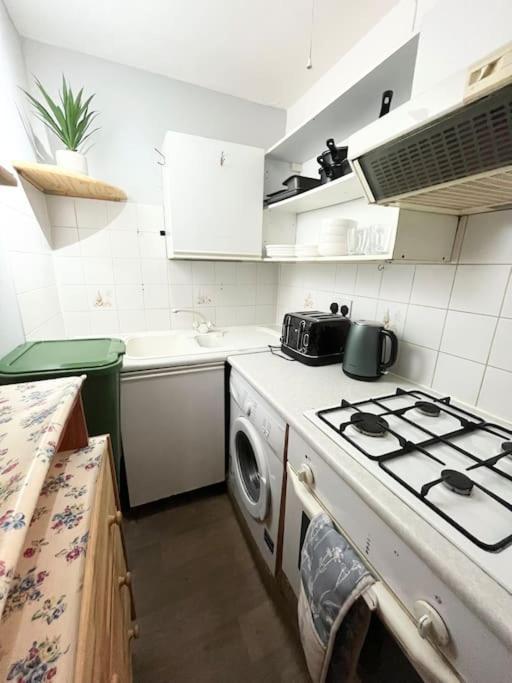 Cosy And Centrally Located Apt Appartamento Londra