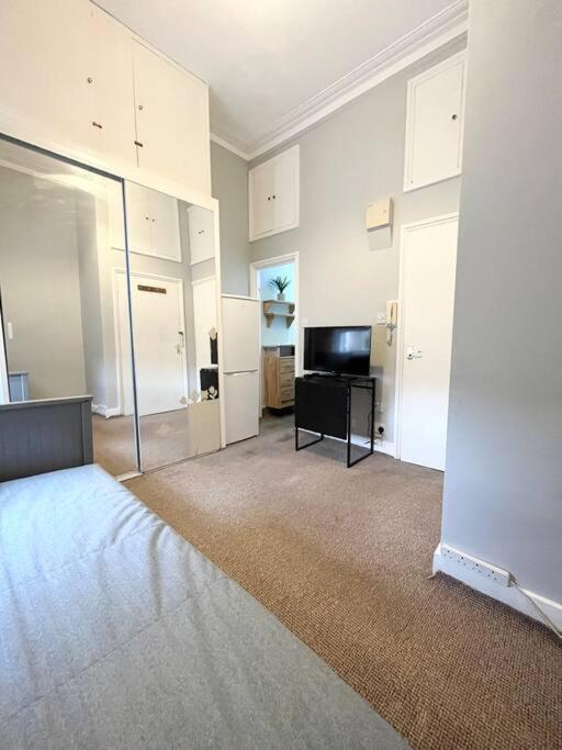 Cosy And Centrally Located Apt Appartamento Londra