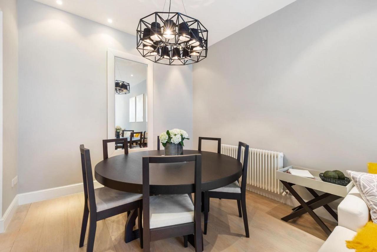 Prime Knightsbridge Mews - 4 Bed House * London