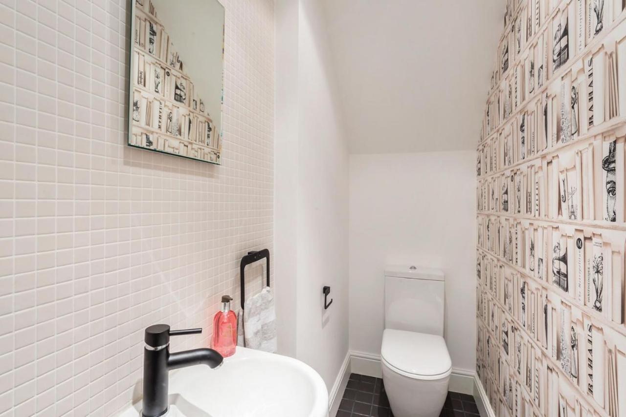 Holiday home Prime Knightsbridge Mews - 4 Bed House London
