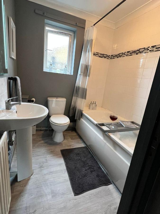 Apartment Lovely, Two Bedroom Central Location London