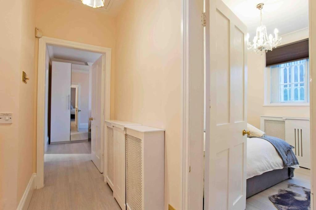 Beautiful Iconic 4 Bedroom House By Regents Park Londen