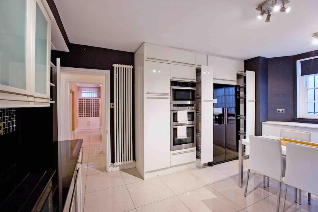 Beautiful Iconic 4 Bedroom House By Regents Park Vakantiehuis Londen