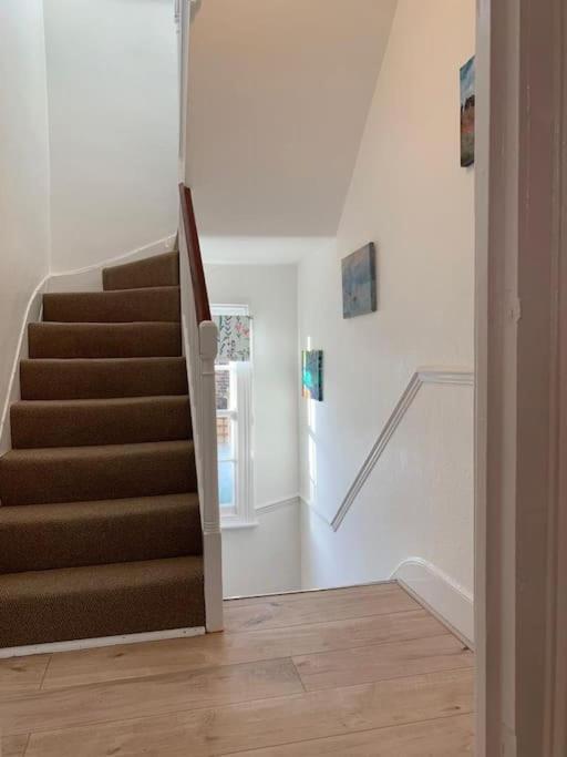 Holiday home A Stunning 3 Bedroom House *