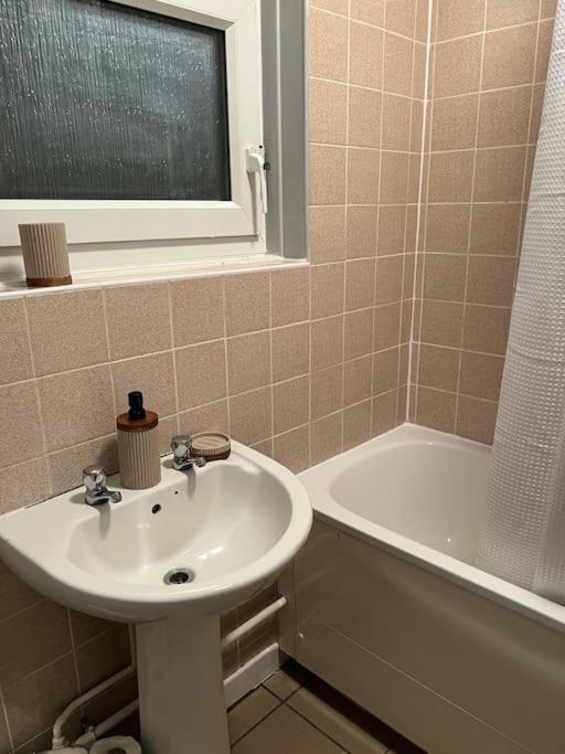 1 Bedroom Flat 10 Mins Walk From Old Street Station Appartement *