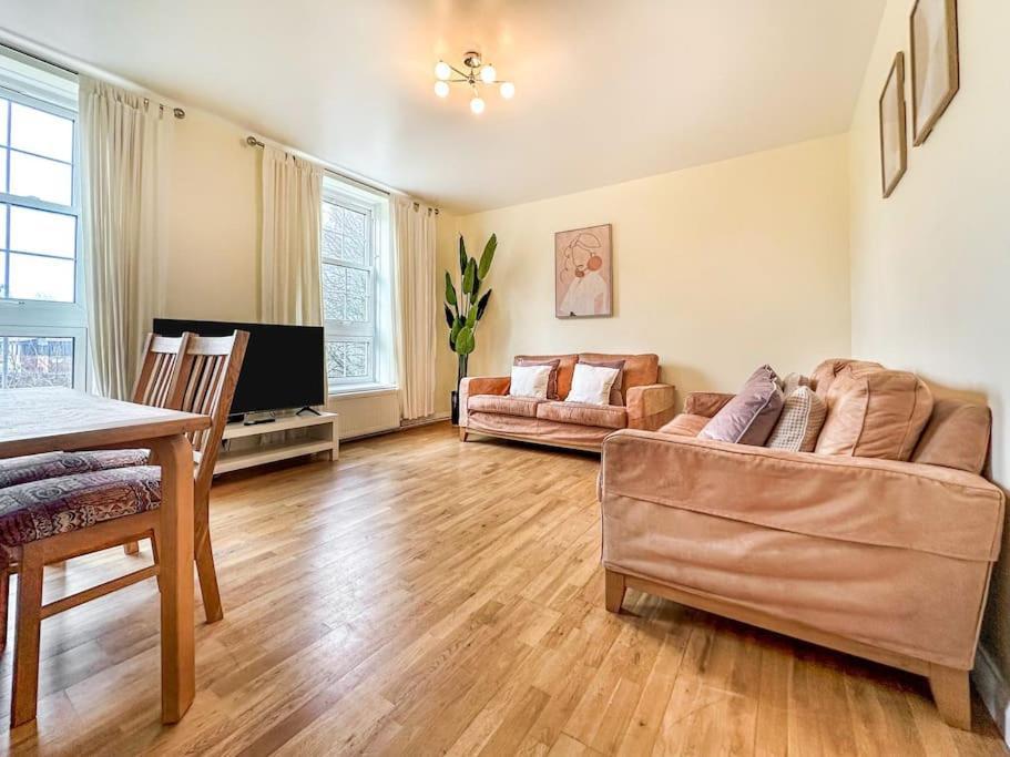 Spacious 4 Bed Flat Near 02 Arena Greenwich Leilighet