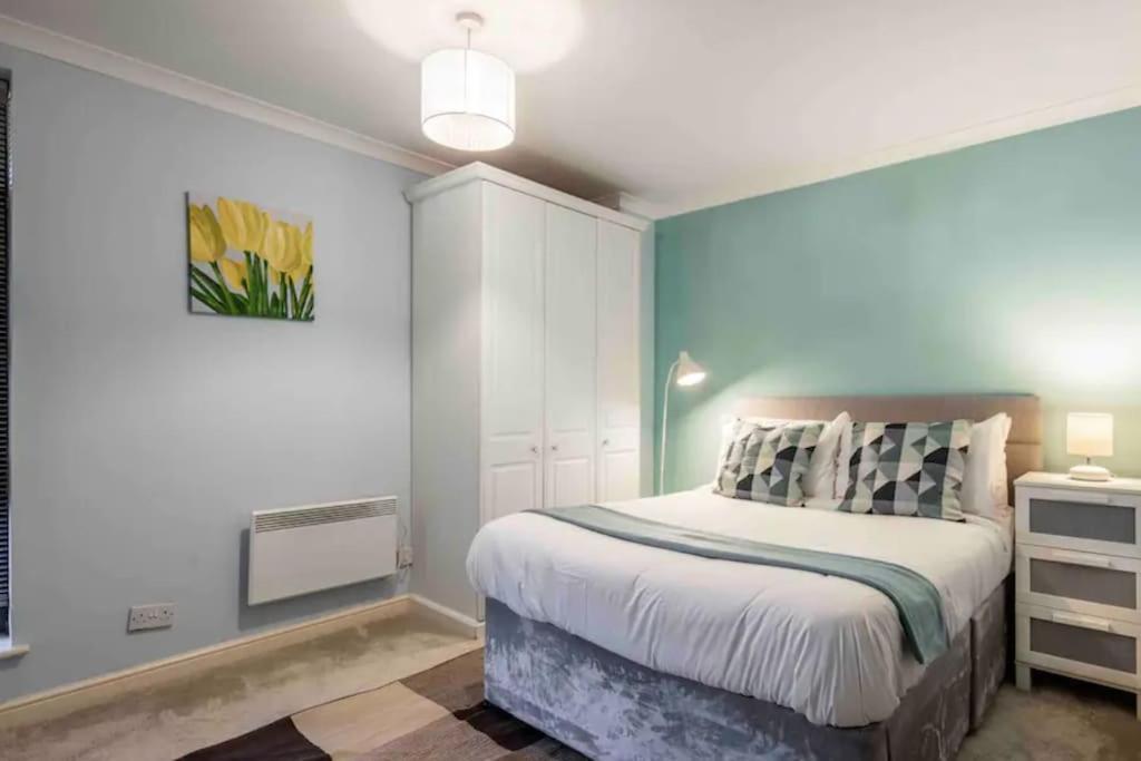 Appartement 1 Bedroom Flat With Free Parking *
