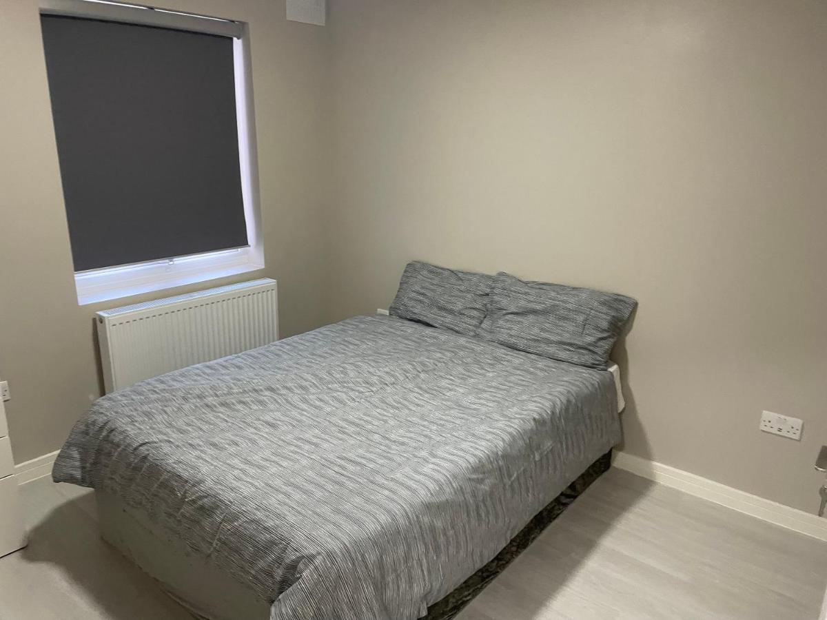 Two Bedrooms Londres
