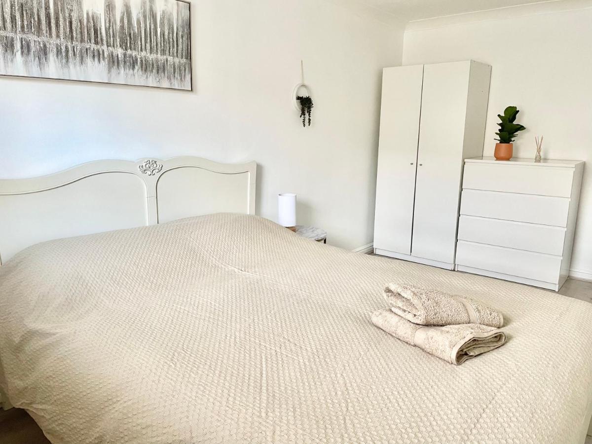 Verwood Entire With Free Gated Parking On The Island Appartamento *