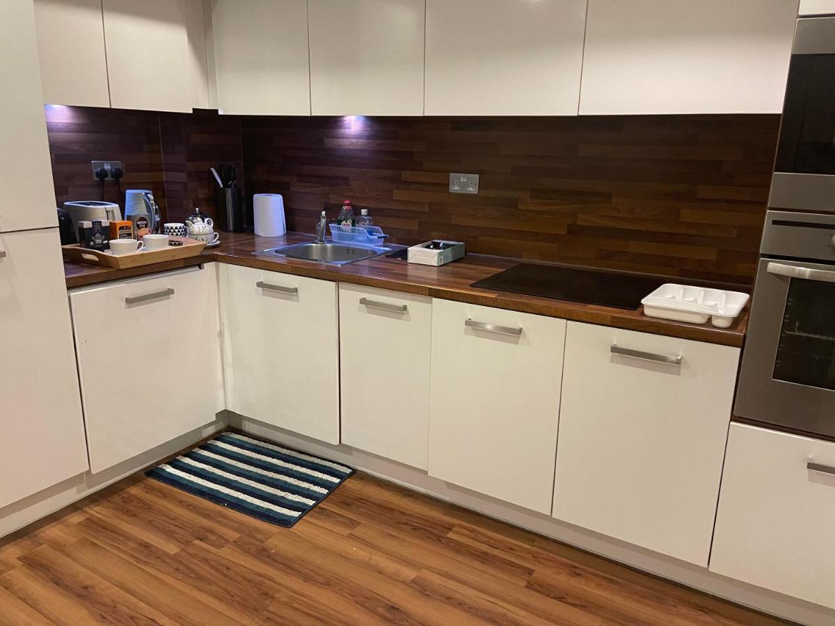 Lovely Luxury 1-bed In Wembley Apartment *