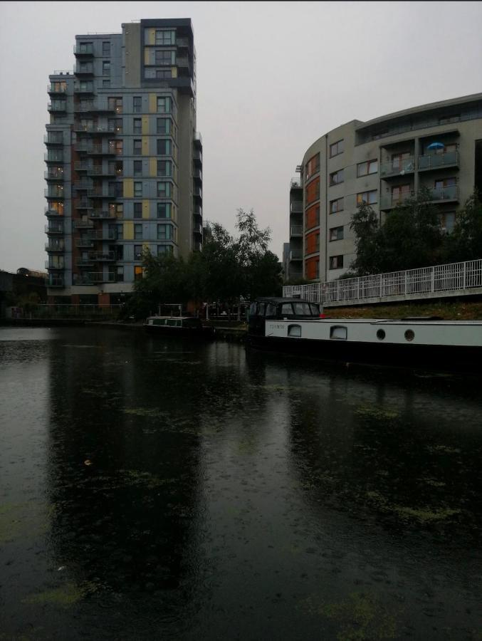 Lovely Luxury 1-bed In Wembley *