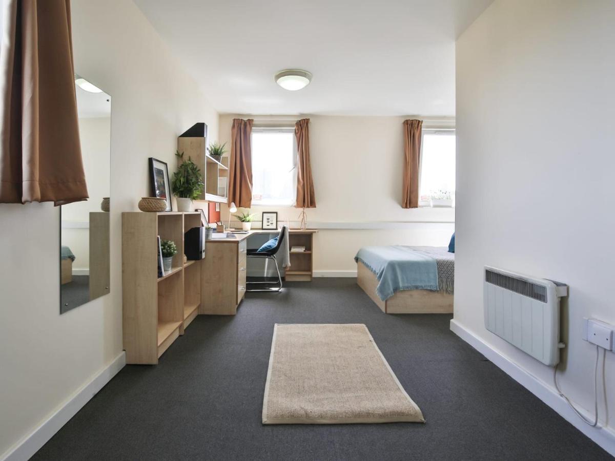 For Students Only Ensuite Bedrooms At Will Wyatt In London London