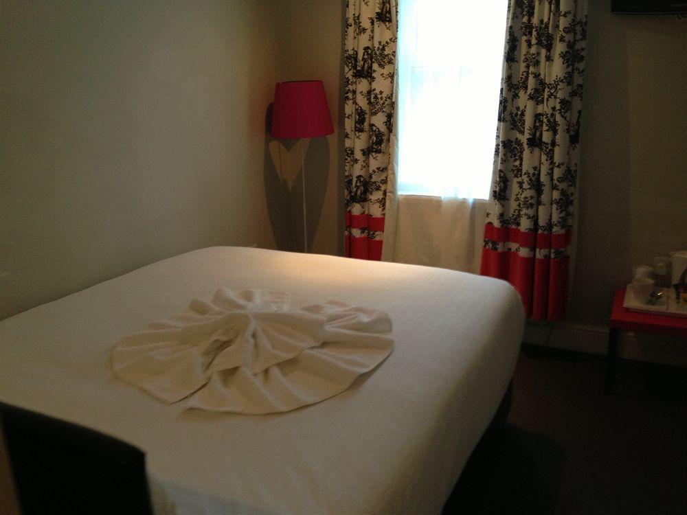 Nox Olympia 4* London
