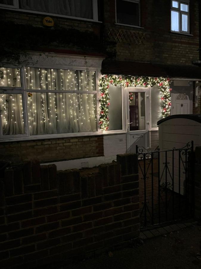 Three Bedroom Family With Garden In Walthamstow London