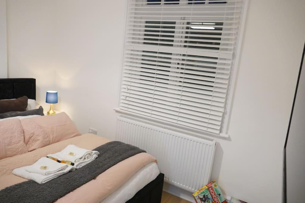 3 Bed 2 Bath Appartamento *
