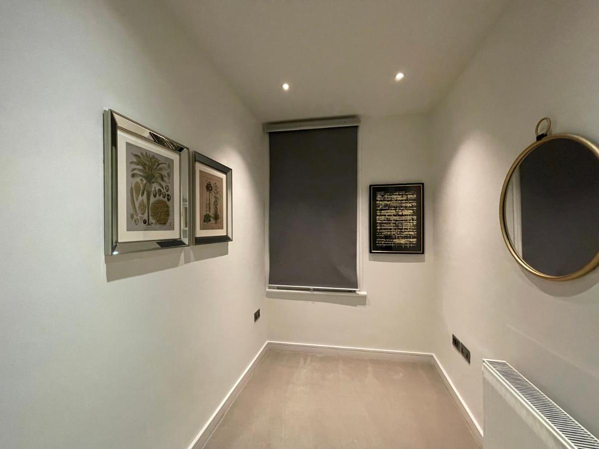 Spacious 4br, 2ba Feriehus
