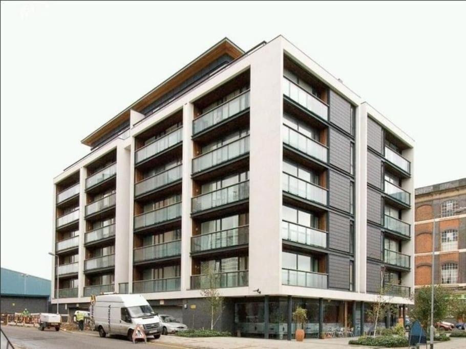 2bed Stratford With Easy Access To London, O2, Excel, Parking Nearby Londra