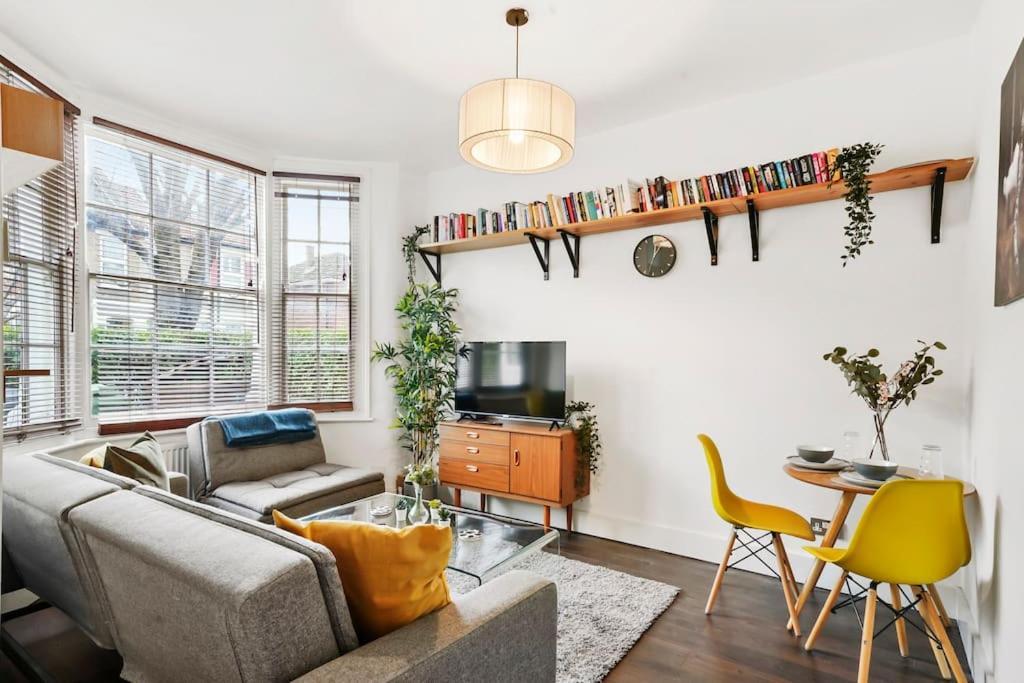 Lägenhet 2 Bed Garden Flat Leyton Village *