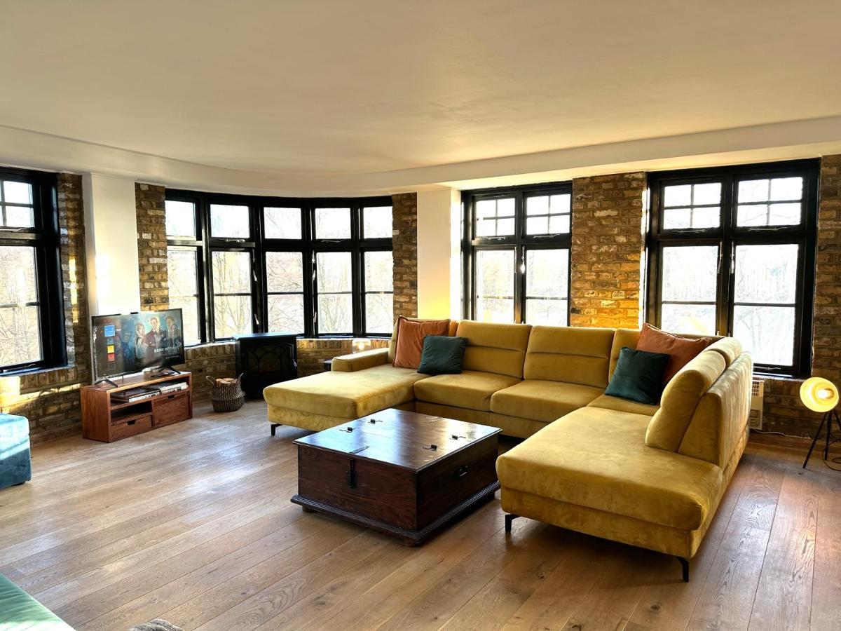Deluxe Penthouse Riverside View 2 Bedroom Flat With Lift - Old Industrial Factory Warehouse Lägenhet London