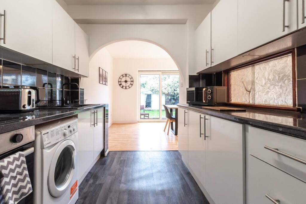 Morganite - 3 Bedroom House *
