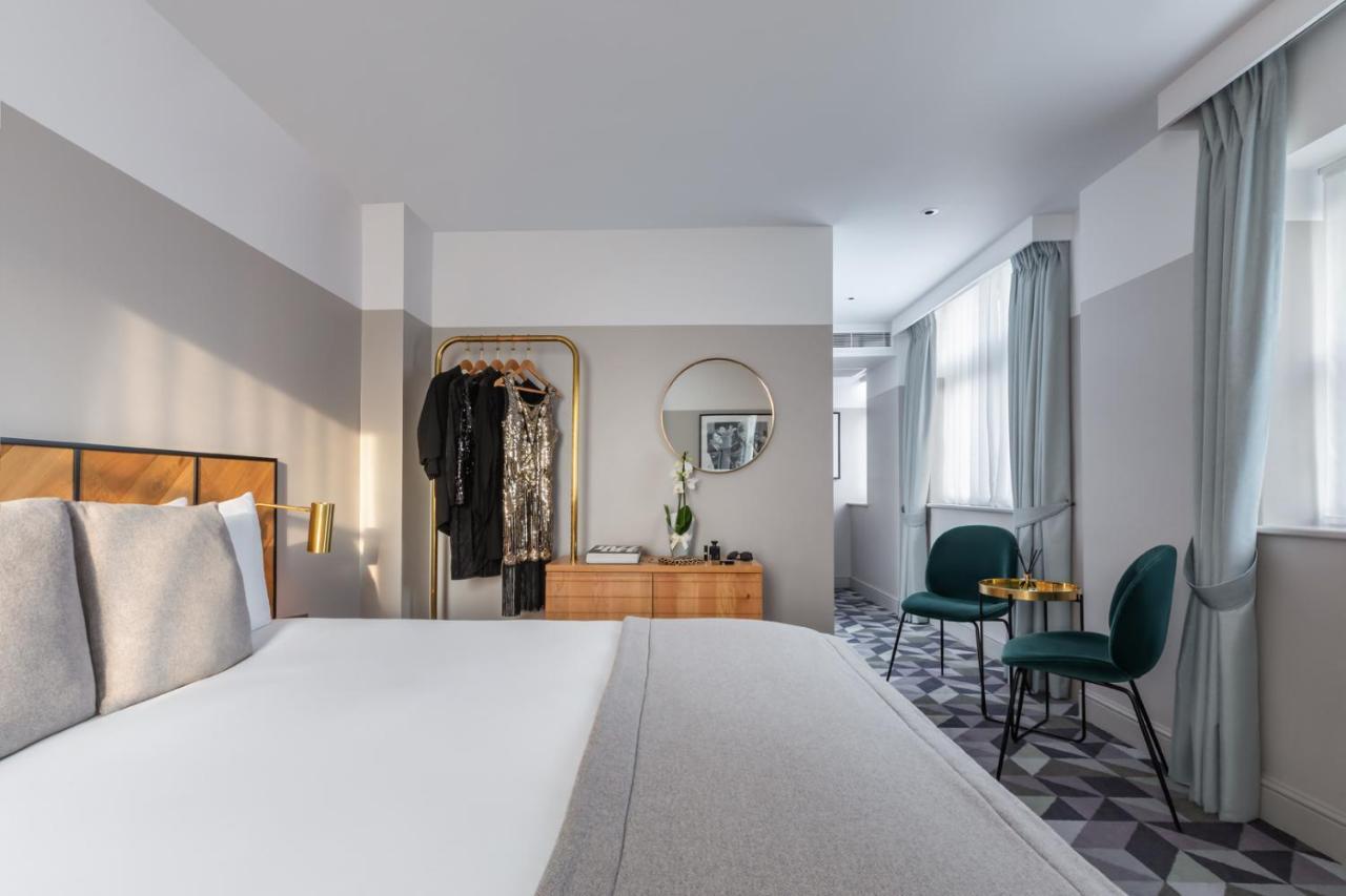 Victory House Leicester Square Hotel 4*