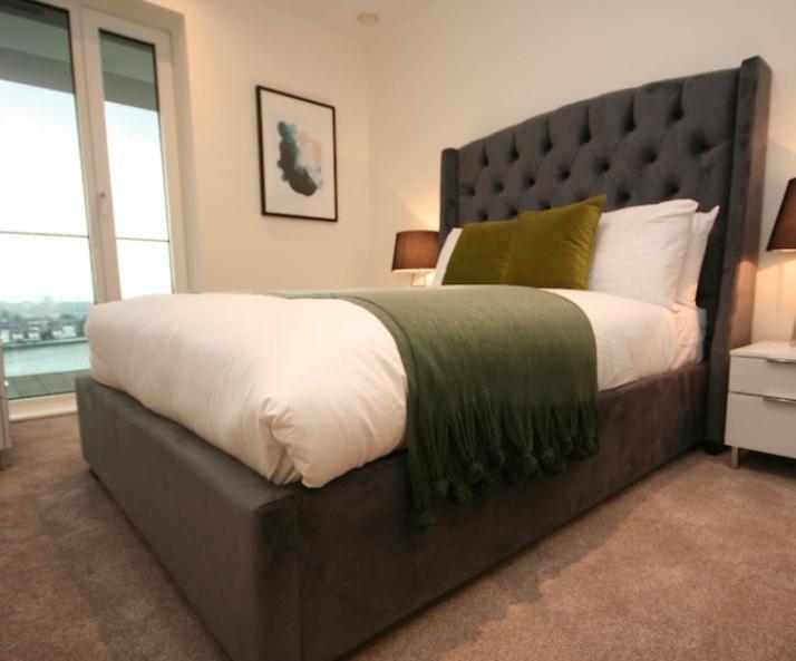 Riverside Minutes From Elizabeth Line * Londres