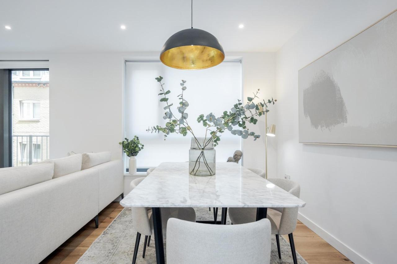 Luxury Mayfair Townhouse With A/c 3br 3ba